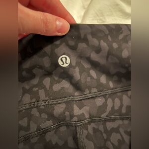 Lululemon invigorate high-rise tight with side pockets. 25 length. size 8.